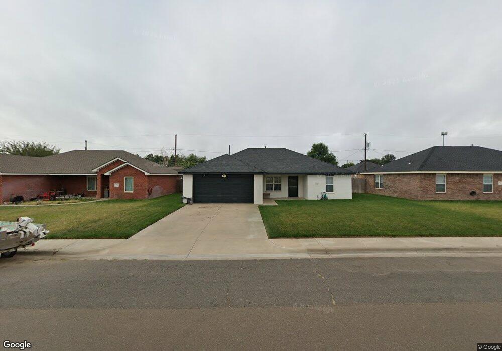 916 Braden, Dumas, TX 79029 - photo 1