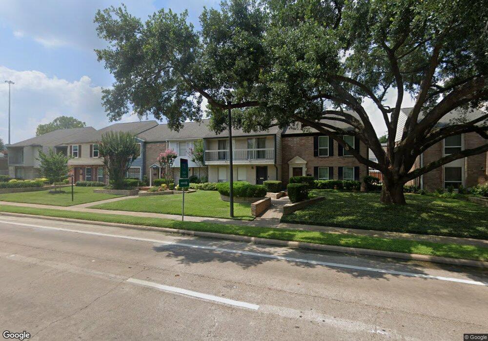 10258 Briar Forest Dr unit 2, Houston, TX 77042 - photo 1