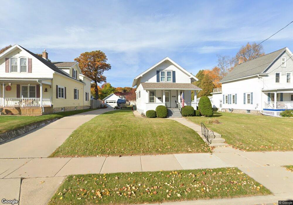 836 N 11th St, Manitowoc, WI 54220 - photo 1