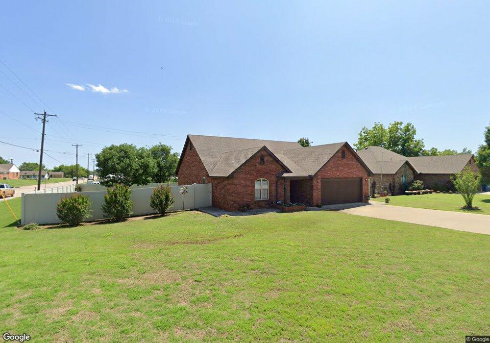 1339 E Ash St, Cushing, OK 74023 - photo 1