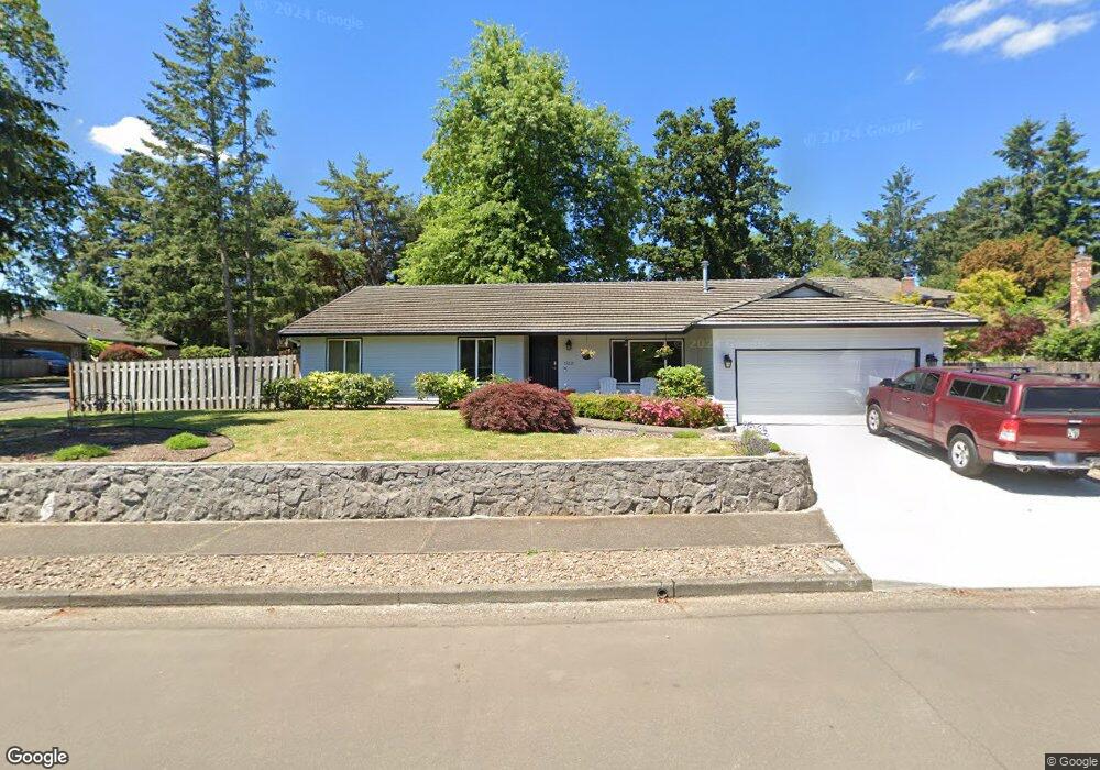 17221 Robb Place, Lake Oswego, OR 97034 - photo 1
