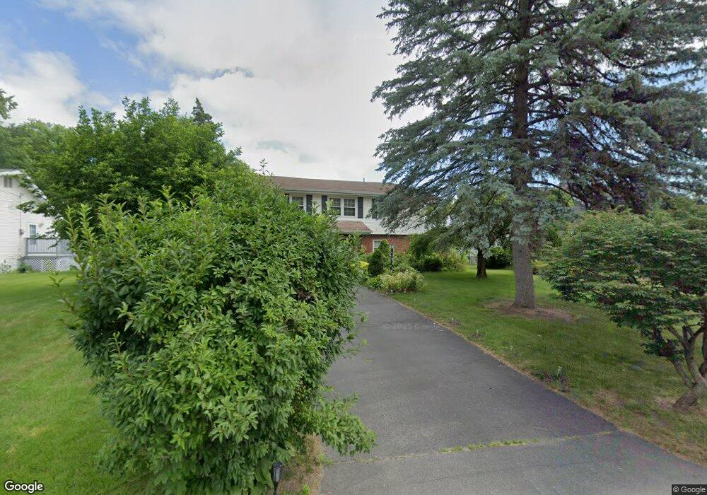 3 Crestwood Dr, Schenectady, NY 12306 - photo 1