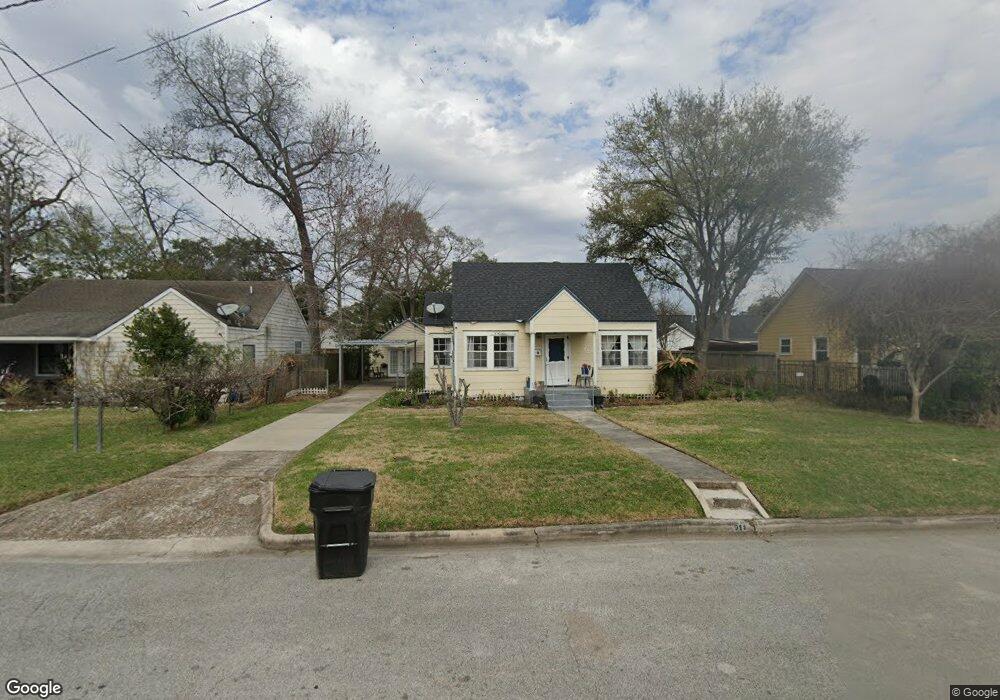 911 Sue St, Houston, TX 77009 - photo 1