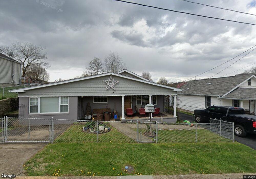 529 21st St, Dunbar, WV 25064 - photo 1