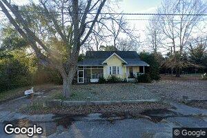 204 Carlisle Ave, Saint Matthews, SC 29135