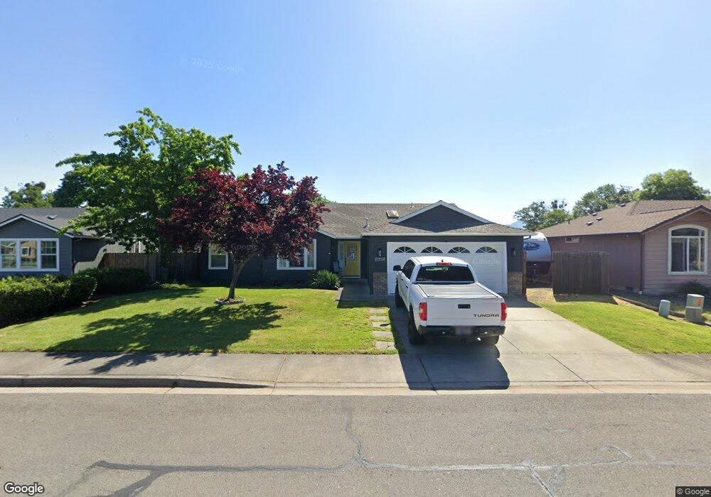 1660 Naples Dr, Central Point, OR 97502 - photo 1