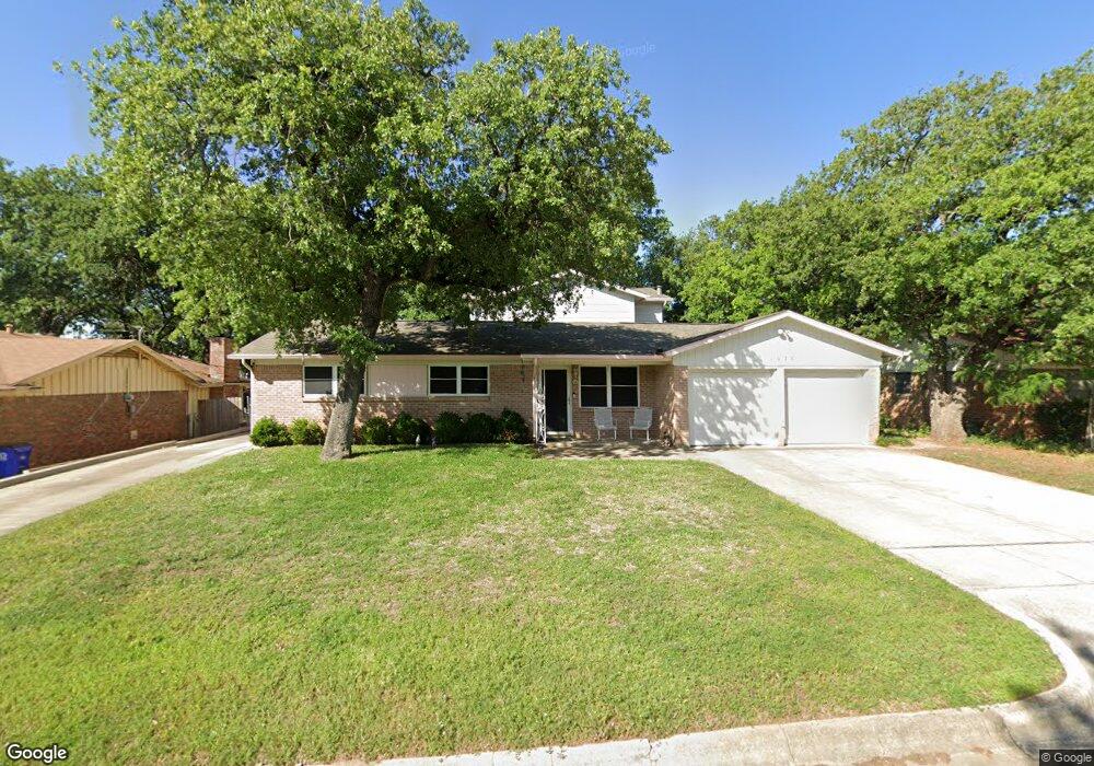 1028 Idlewood Ave, Azle, TX 76020 - photo 1