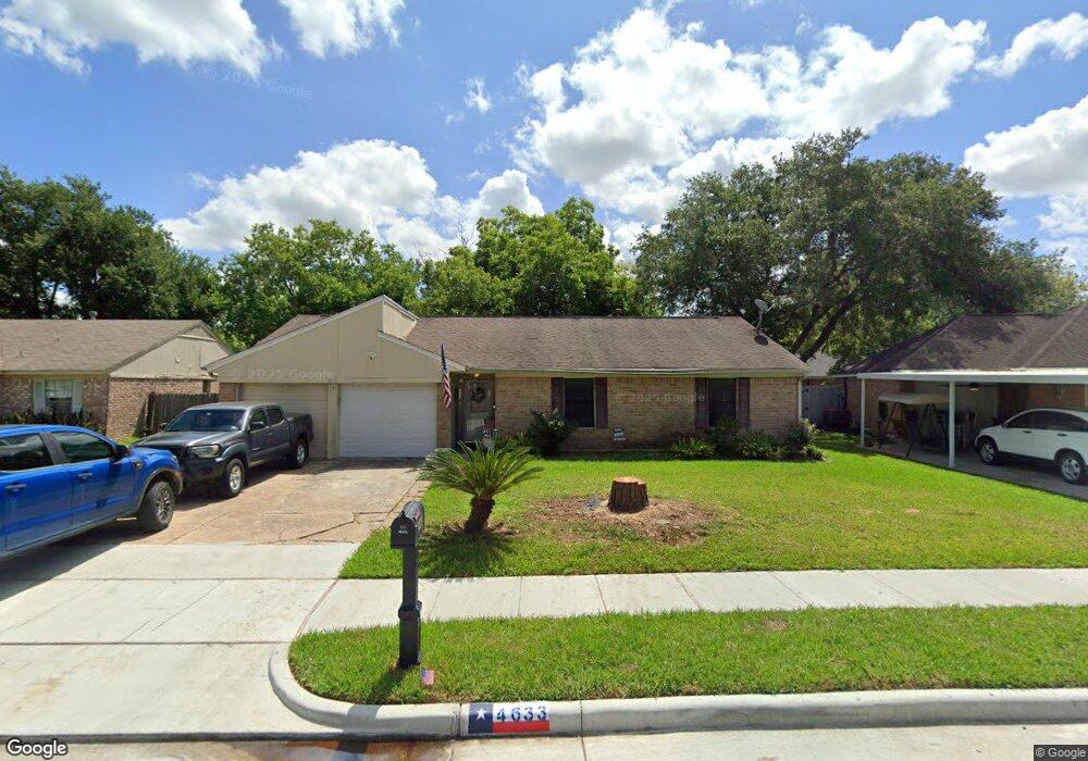 4633 Orange Cir E, Pearland, TX 77581 - photo 1