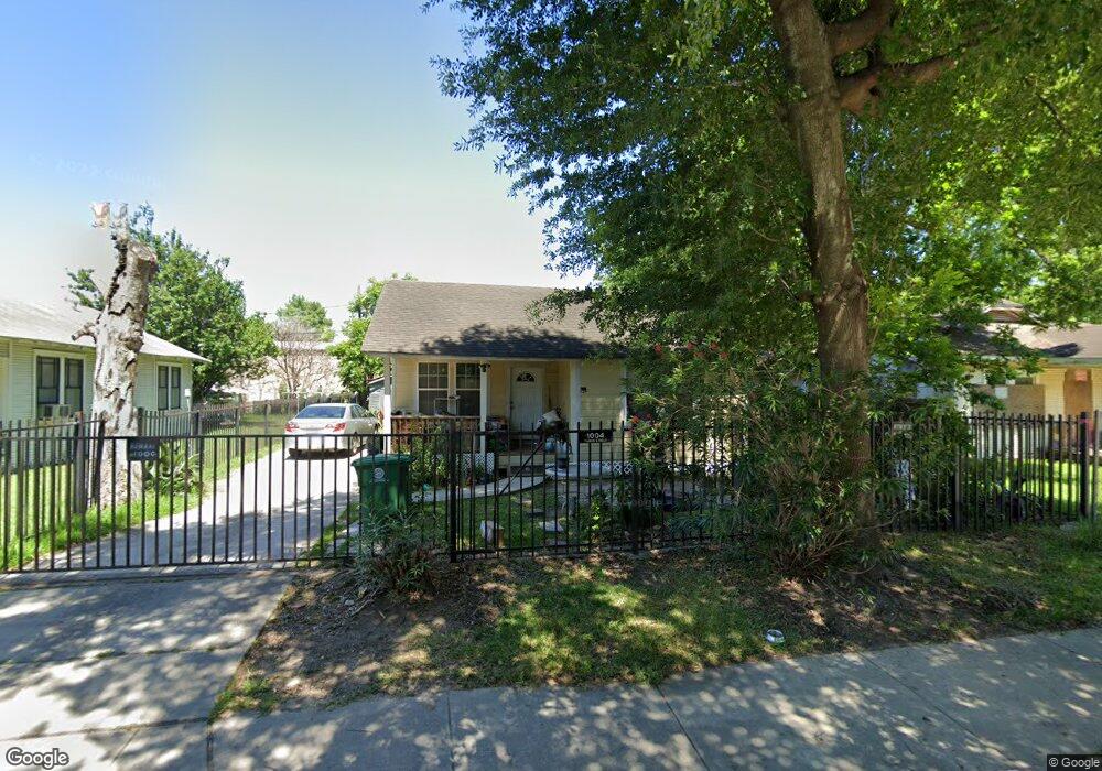 1004 Tabor St, Houston, TX 77009 - photo 1