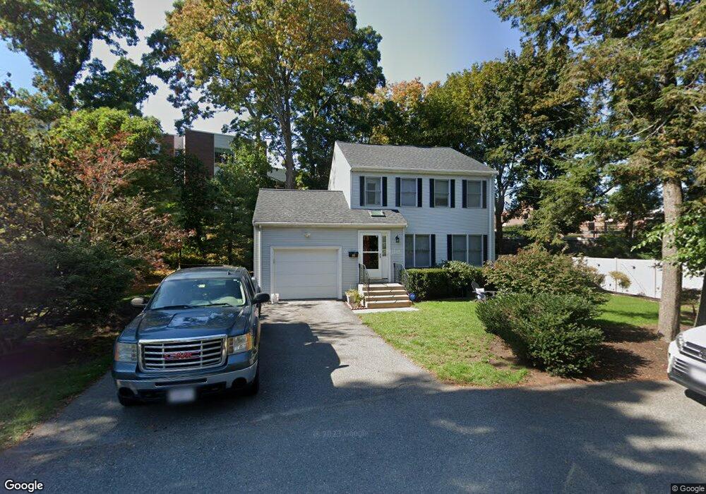 19 Davenport Rd, Needham Heights, MA 02494 - photo 1