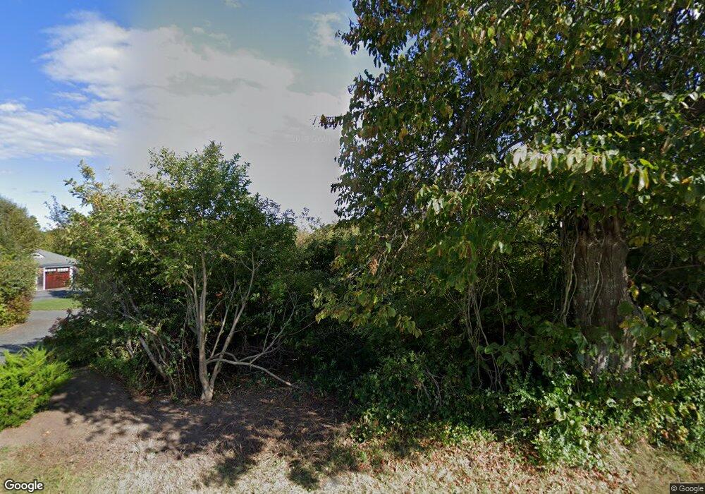 305 Vaucluse Ave, Middletown, RI 02842 - photo 1