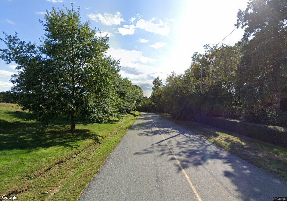 186 Vaucluse Ave, Middletown, RI 02842 - photo 1