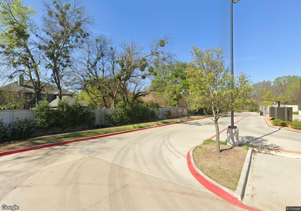 301 Rolling Oak Dr, Murphy, TX 75094 - photo 1