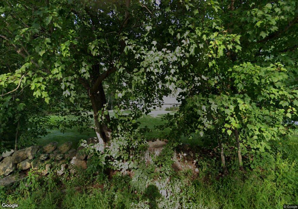 54 East St, Upton, MA 01568 - photo 1