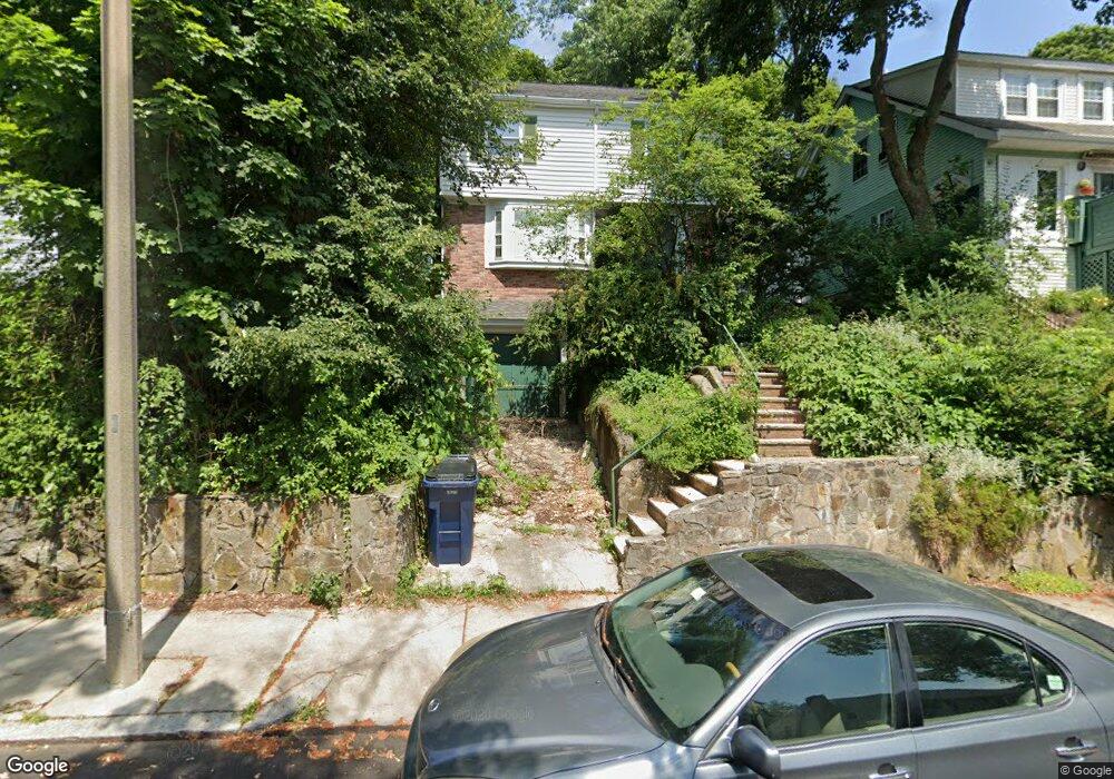 83 Redlands Rd, West Roxbury, MA 02132 - photo 1