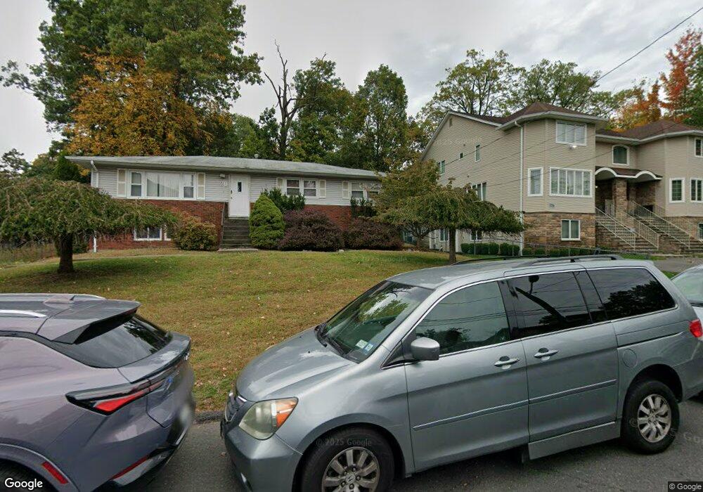 24B Kearsing Pkwy, Monsey, NY 10952 - photo 1