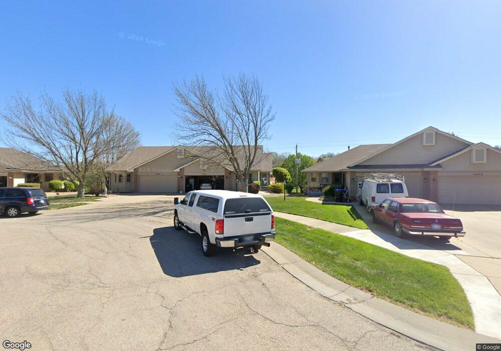 3338 SW Mcclure Ct, Topeka, KS 66614 - photo 1