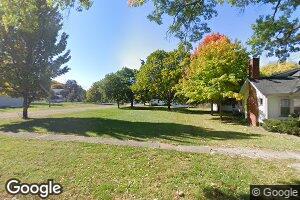 601 Monroe St, Henry, IL 61537