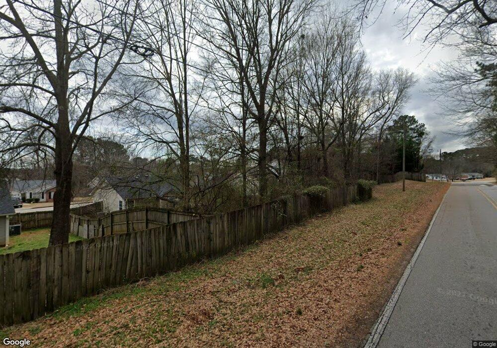 469 Sarahs Ln, Locust Grove, GA 30248 - photo 1