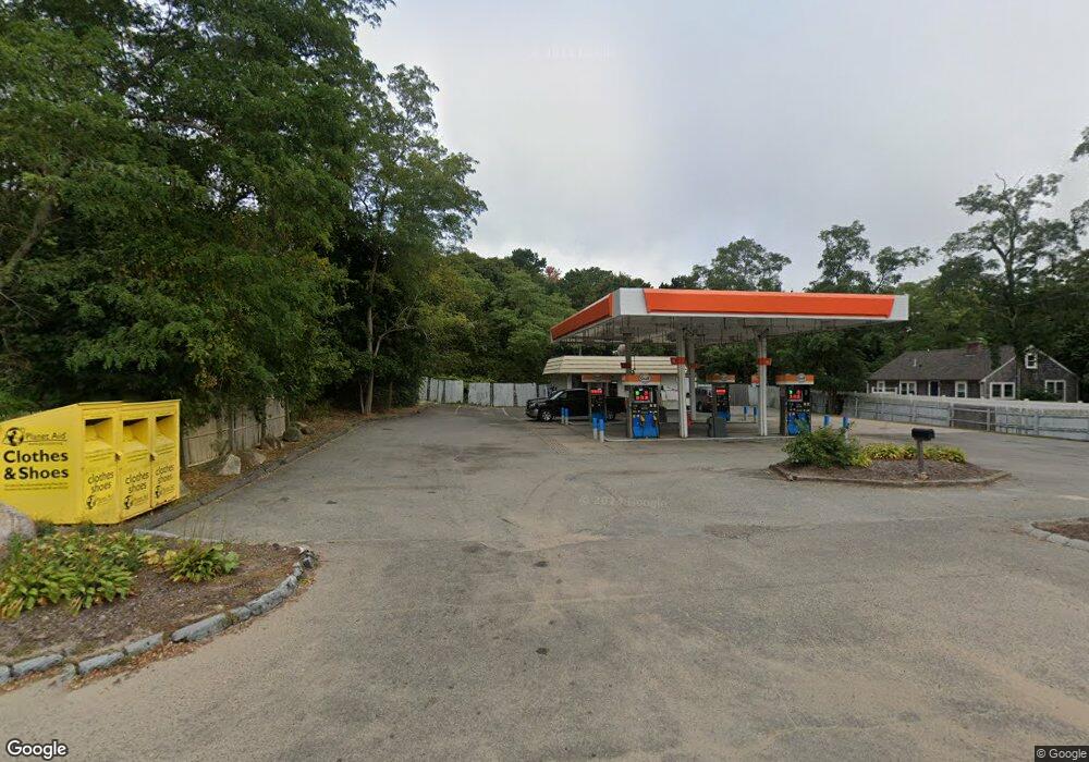 4738 Falmouth Rd, Cotuit, MA 2635 - photo 1