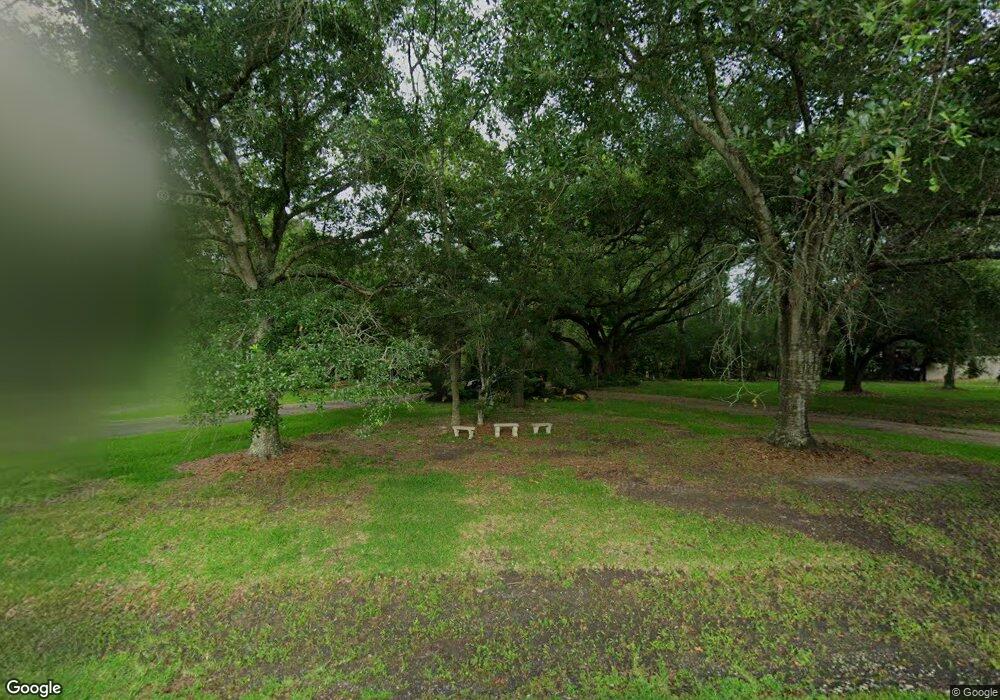 307 Oak Dr, Friendswood, TX 77546 - photo 1