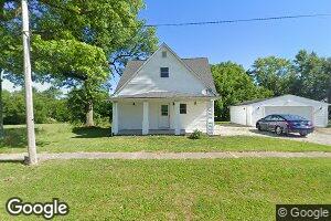 101 E Short St, Raymond, IL 62560