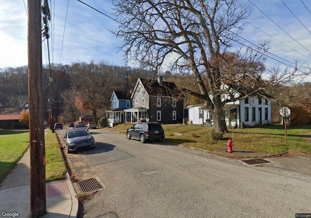 315 S Richhill St, Waynesburg, PA 15370 - photo 1