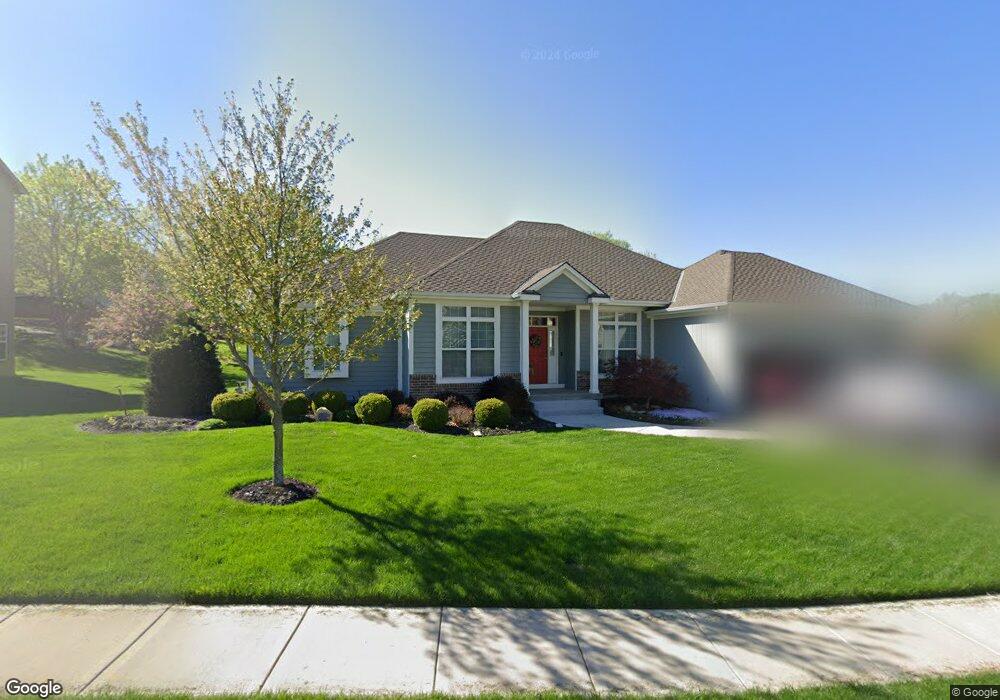 7586 Legler St, Shawnee, KS 66217 - photo 1