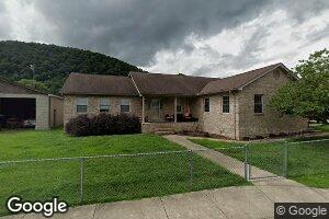600 Alexander St, Cedar Grove, WV 25039