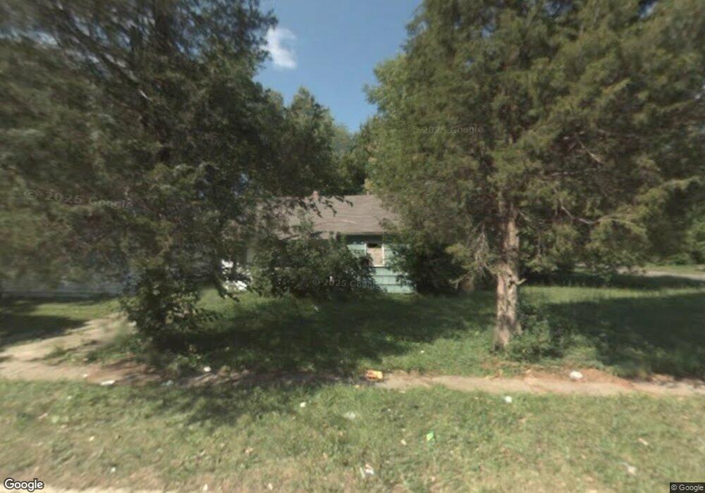 406 W York Ave, Flint, MI 48505 - photo 1