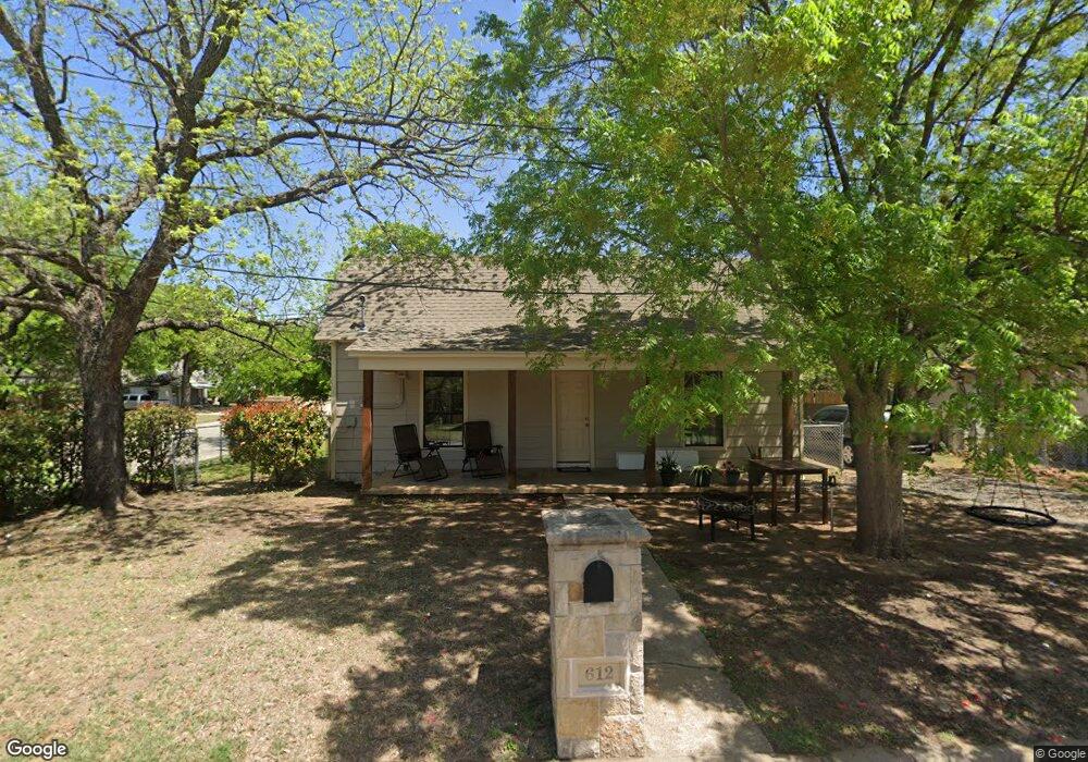 612 N Walnut St, Weatherford, TX 76086 - photo 1