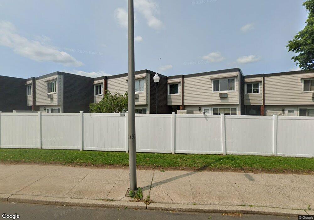 202 West Walk unit Room in beachfront c, West Haven, CT 06516 - photo 1