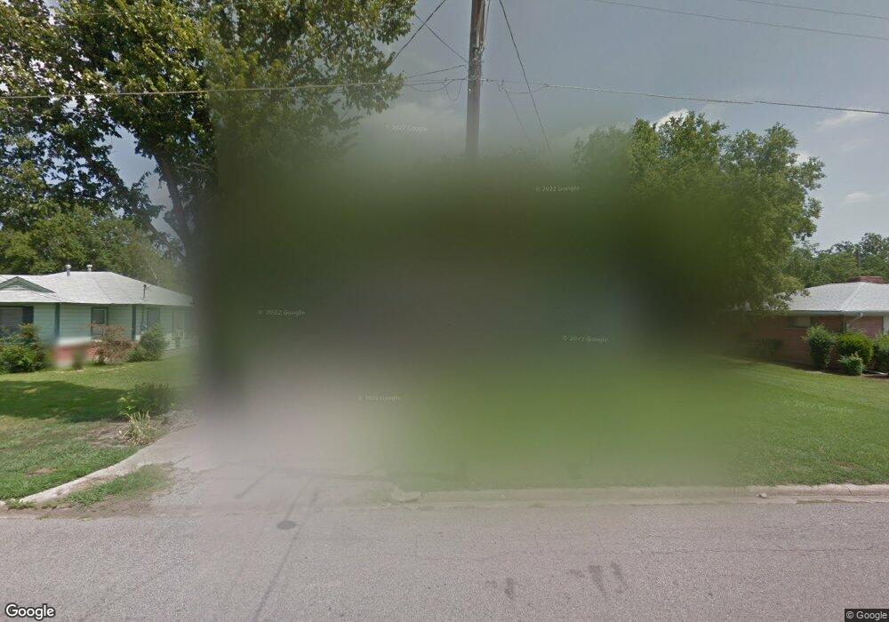 200 W Evans Ave, Bonham, TX 75418 - photo 1