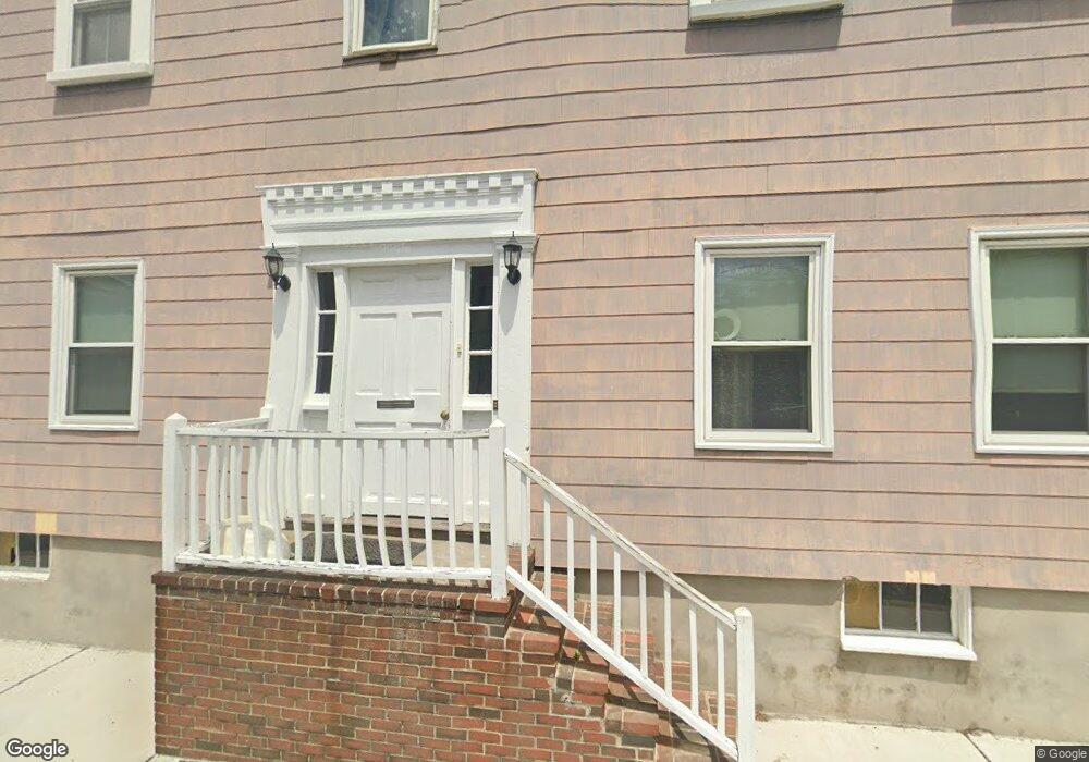 8 Webb St, Salem, MA 01970 - photo 1