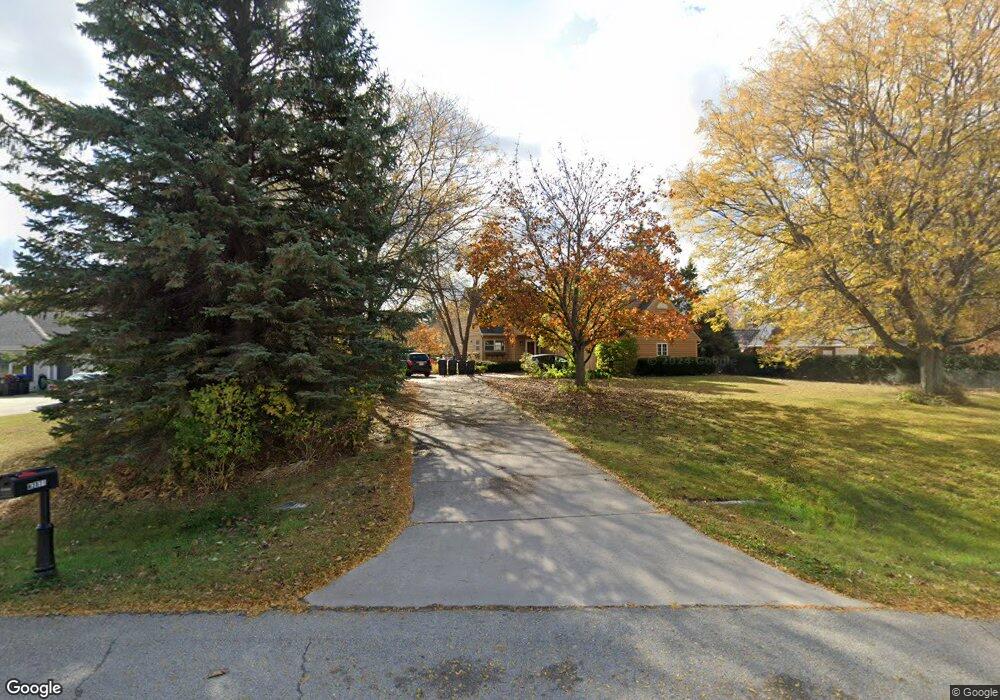 w 2871 Schmalz Cir, Appleton, WI 54915 - photo 1