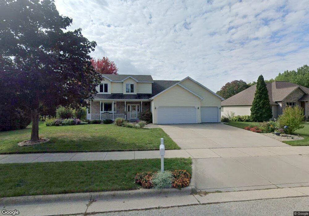 802 Ridge View Ln, Oregon, WI 53575 - photo 1