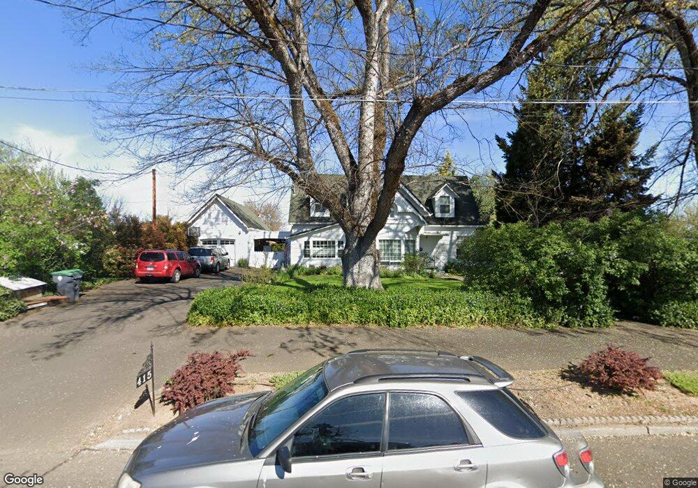 415 Hazel St, Central Point, OR 97502 - photo 1