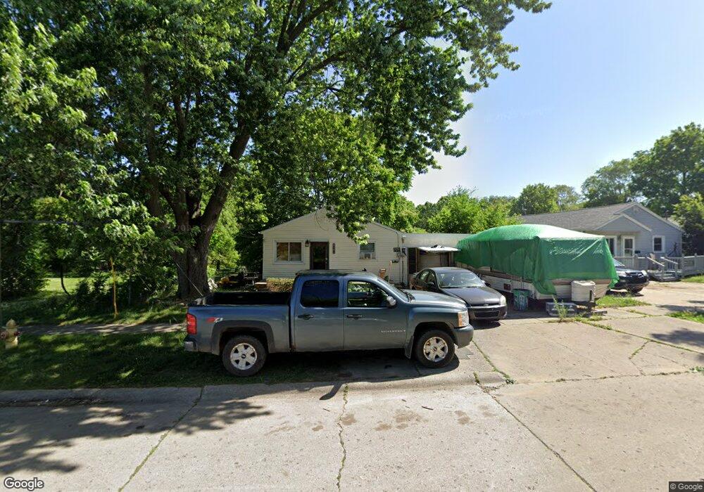 4501 Milton Dr, Flint, MI 48507 - photo 1