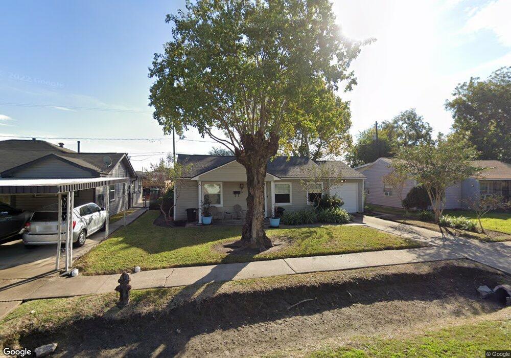 2801 Stallings Dr, Houston, TX 77088 - photo 1