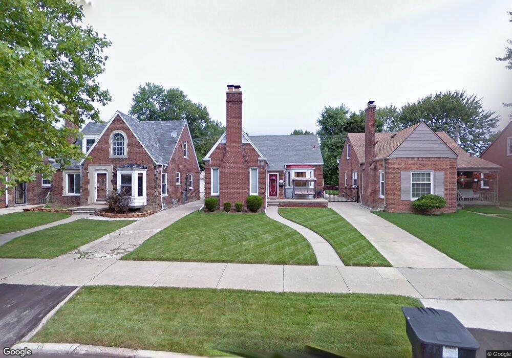 5976 Hillcrest St, Grosse Pointe, MI 48236 - photo 1