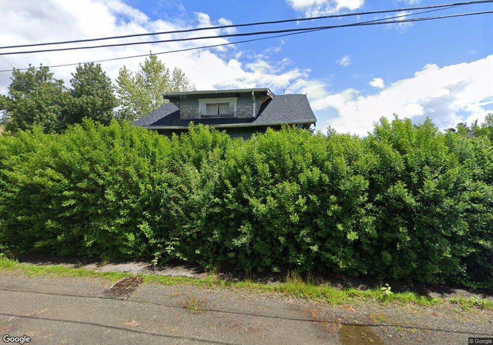 313 13th St, Raymond, WA 98577 - photo 1