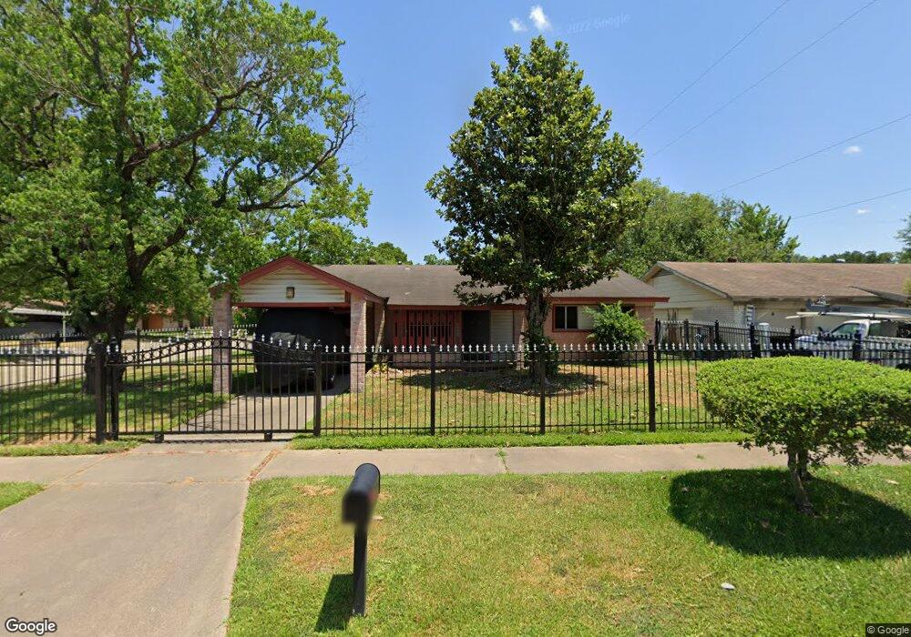 1806 Beaver Bend Rd, Houston, TX 77088 - photo 1