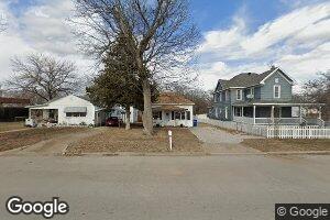 412 W 4th Ave, Caney, KS 67333