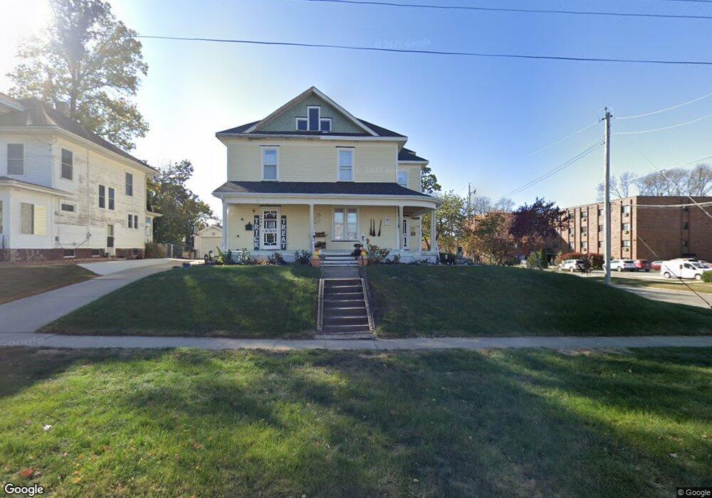 103 S 3rd Ave E, Newton, IA 50208 - photo 1