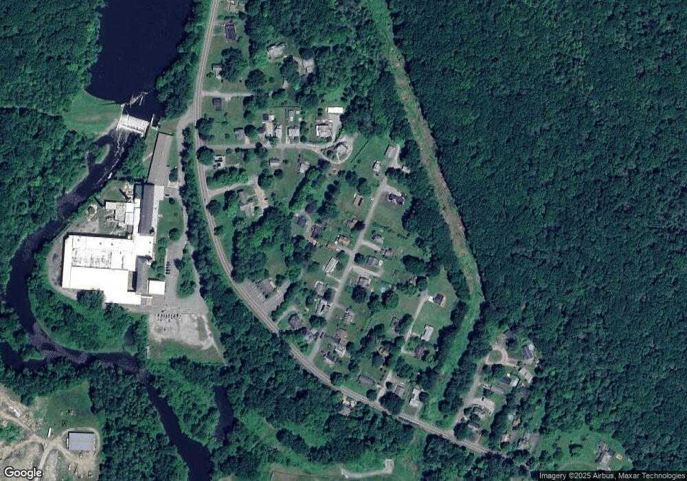 13 Maple St, Great Barrington, MA 01230 - photo 1