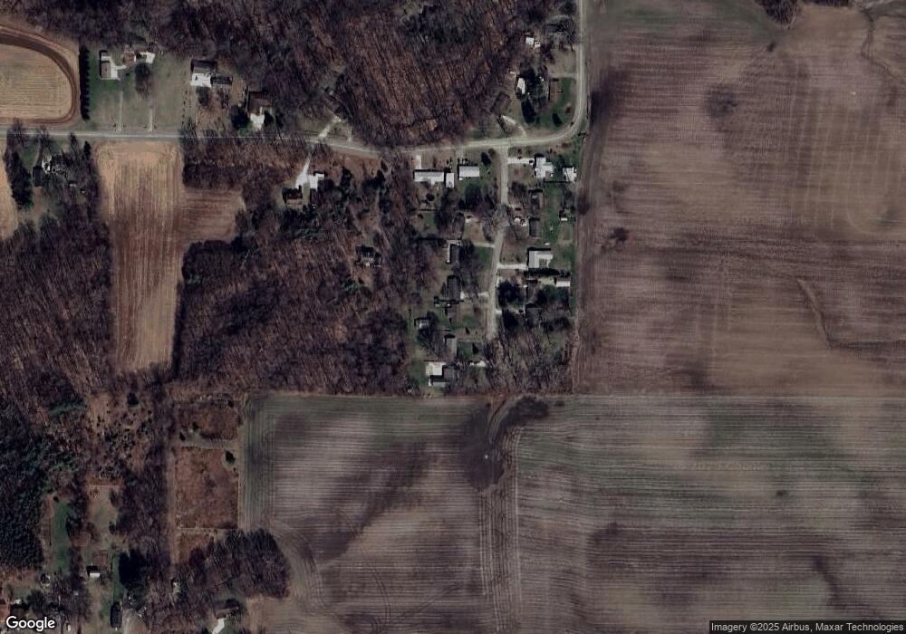 15140 Algonquin Rd, Three Oaks, MI 49128 - photo 1