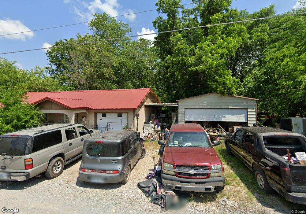 314 E Olney Ave, Chouteau, OK 74337 - photo 1