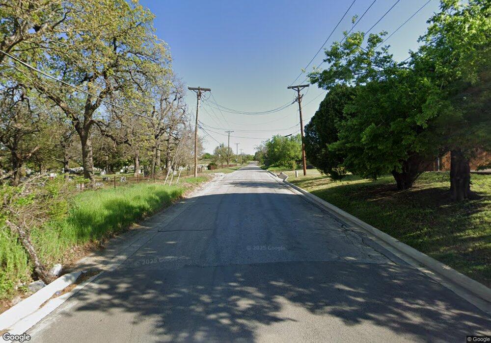 202 N Mill St, Weatherford, TX 76086 - photo 1