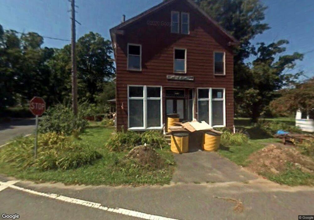 10 Williamsburg Rd, Ashfield, MA 01330 - photo 1