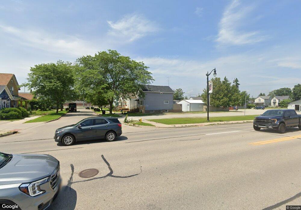 1010 13th Ave, Menominee, MI 49858 - photo 1